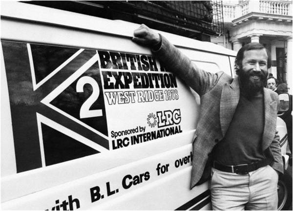 Chris Bonington off to K2