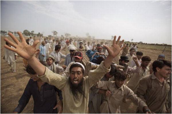 What happened in Mandi Bahauddin