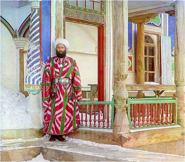 A bureaucrat in Bokhara (1910)