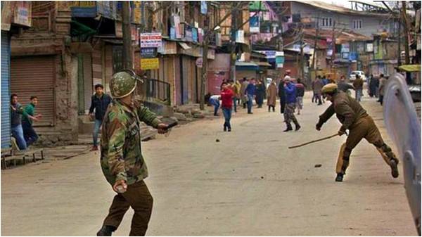 Reading Kashmir in the vernacular