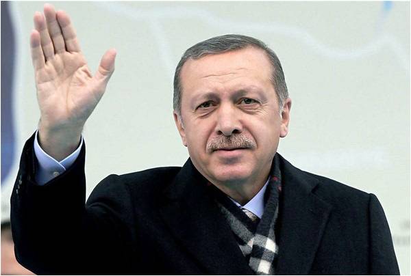 Sharif is not Erdogan