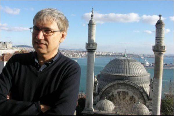 Pamuk’s Red Diary