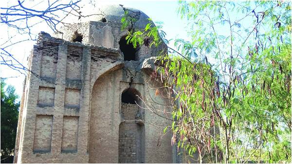 Grave robbers strike at Bibi Jan’s remains
