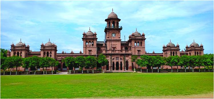 Is the building on the 1000-rupee note in danger?