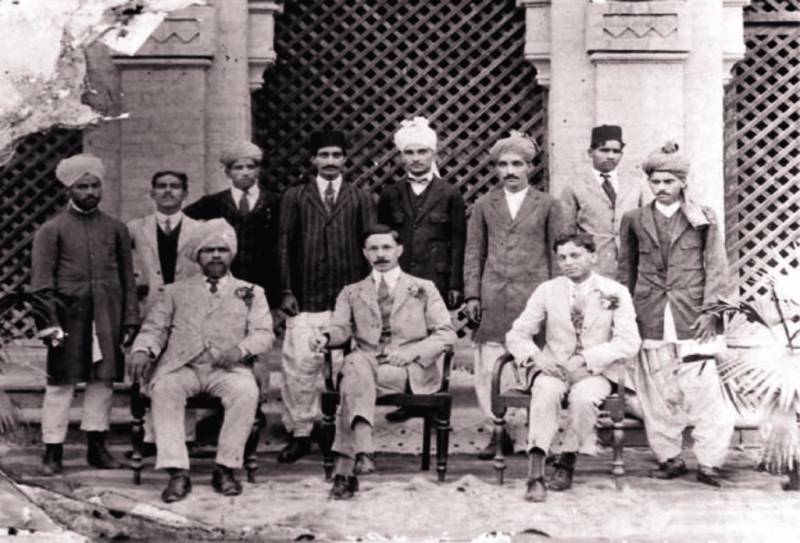 Printmaking in Pakistan - Heath’s Photolithography Department