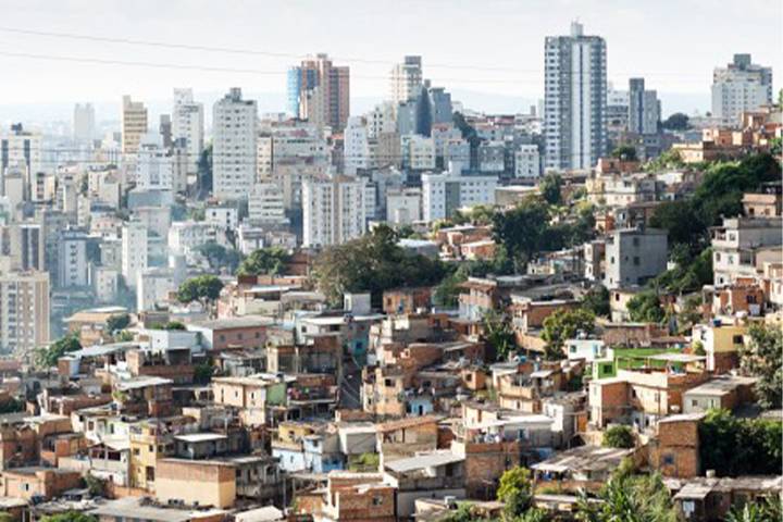What Pakistan’s Political Leaders Can Learn From Latin America
