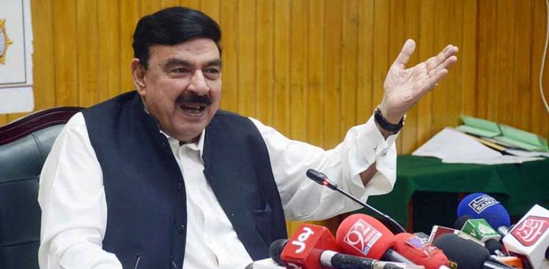 Sheikh Rasheed Urges PM Imran To Reconcile With Jahangir Tareen