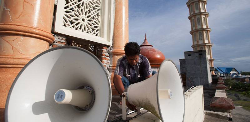 In Another Attempt To Discriminate Against Muslims, Hindu Right-Wing Object To Relay Of Azaan On Loudspeakers In UP