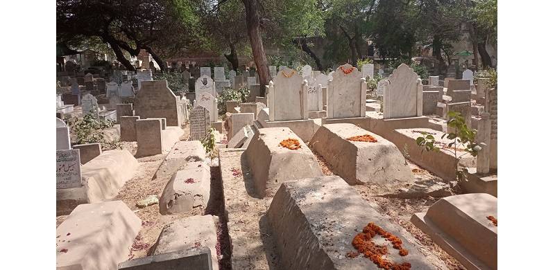 Miani Sahib: Resting Place Of Heroes
