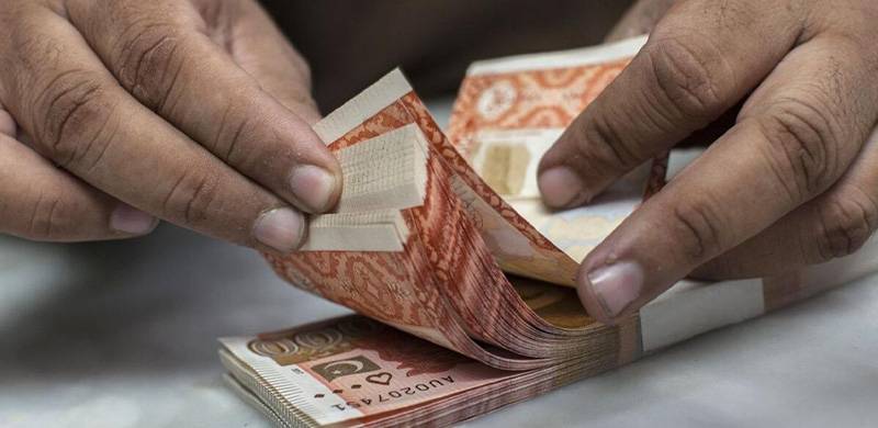 Pakistan’s Economic Crisis Is Widening, And Its Options Are Running Out
