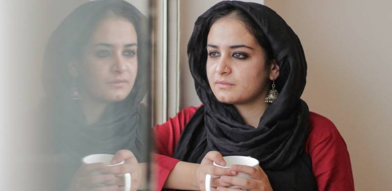 India Stops Pulitzer-Winning Kashmiri Journalist From Leaving Country