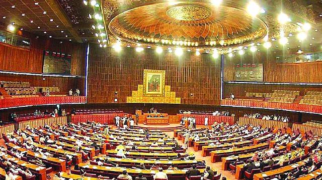 PML-N Asks Senate To Begin Impeachment Proceedings Against President Alvi