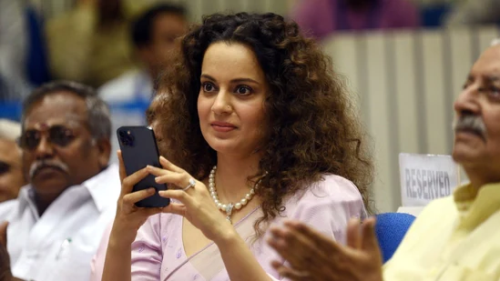Kangana Ranaut Set To Sue Filmfare Over Best Actress Nomination
