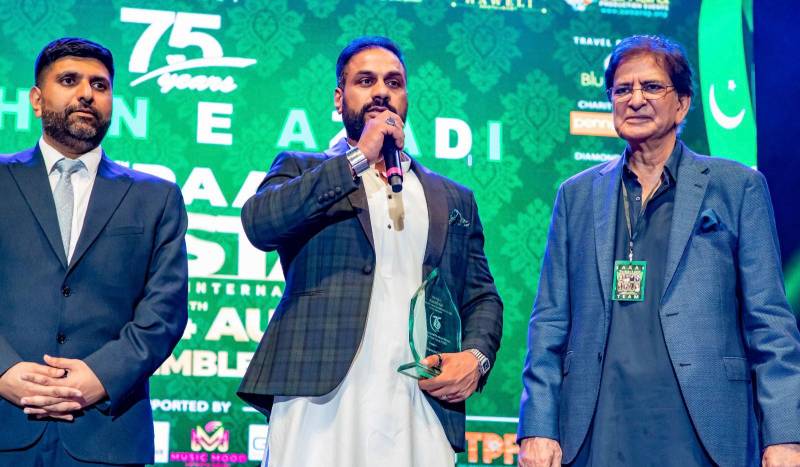 ‘Royal Nawaab’ Restaurant Chain Owner Mohammed Waqaas Wins Prestigious Award In London