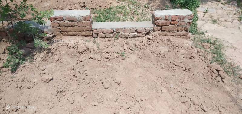 Unidentified Miscreants Desecrate 16 Ahmadiyya Graves