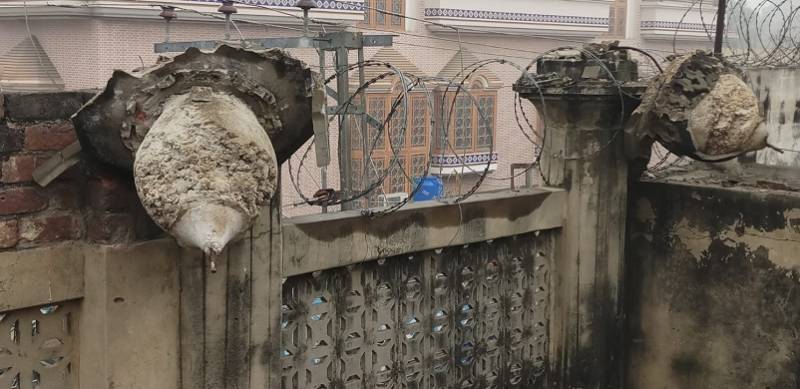 Police Raze Minarets Of Ahmadi Place Of Worship In Wazirabad