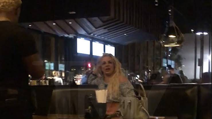 Britney Spears Has A Manic Meltdown