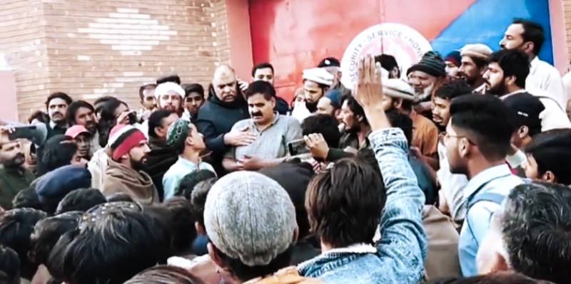 Policemen Escaped As Mob Tortured And Burned Blasphemy Accused In Nankana