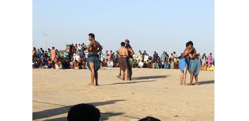 Sindh's Centuries-Old Sport Of Malakhro Needs Official Patronage