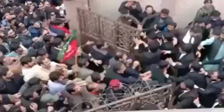 Cases Lodged Against PTI Chief, Leaders, and Activists For Hooliganism At Judicial Complex