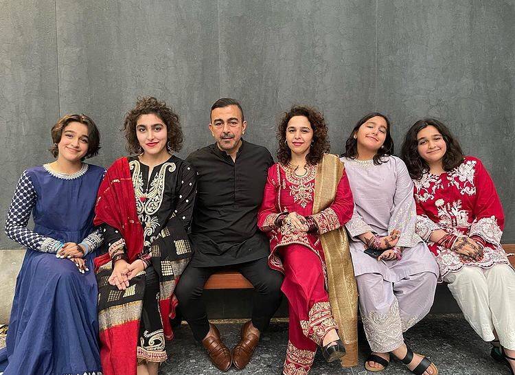 Shaan Shahid Shines Alongside The Shahid Starlets
