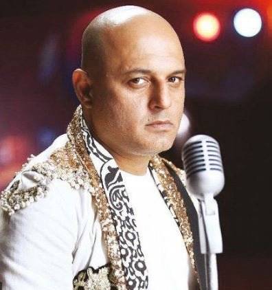 'Real Love Is A Bullshit Idea': Ali Azmat Slams Shahrukh Khan And Dilip Kumar