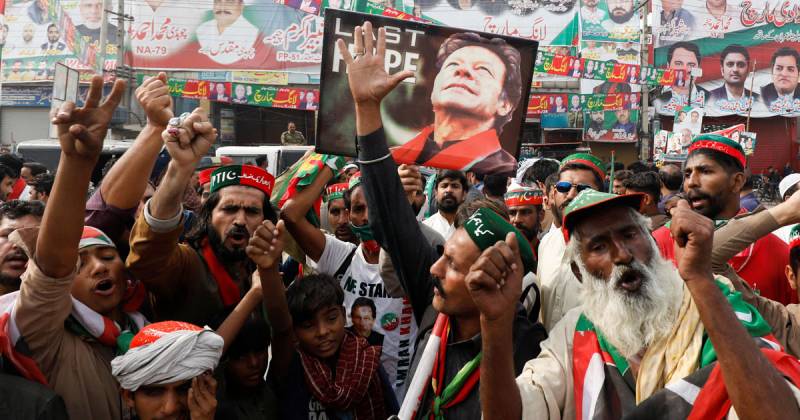 Pakistani Democracy Needs A Paradigm Shift