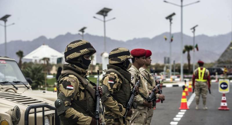 Pakistan's Economic Woes Mirror Egypt's Trajectory