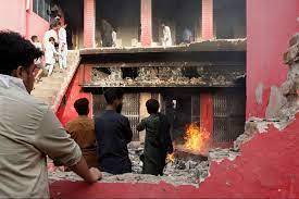 Pakistani Minority Rights Activists Renew Demands For Justice After Attacks On Churches
