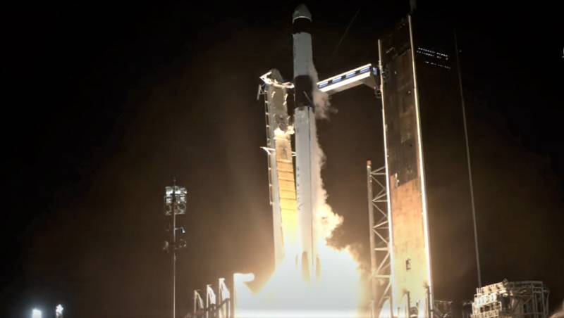 NASA Turns To Private Partners As Space Race Heats Up