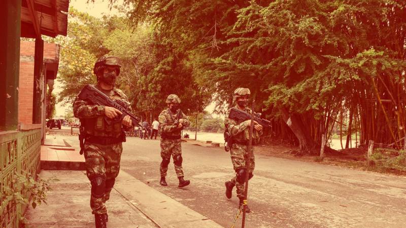 Clashes Between Colombian Guerrilla Groups Claim Nine Lives 