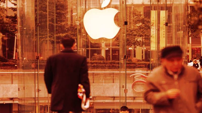Apple Shares Fall After China Govt iPhone Ban Reports