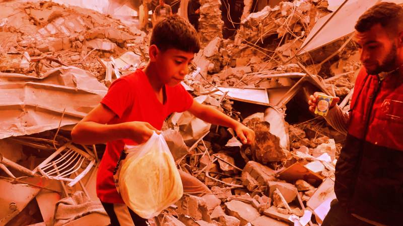 Israel, Hamas Agree to Extend Truce