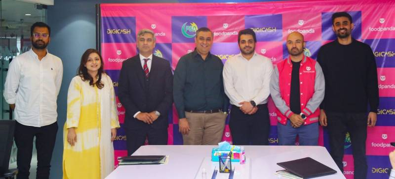 FoodPanda Partners With PSO DIGICASH To Offer Fuel Cashbacks For Delivery Riders