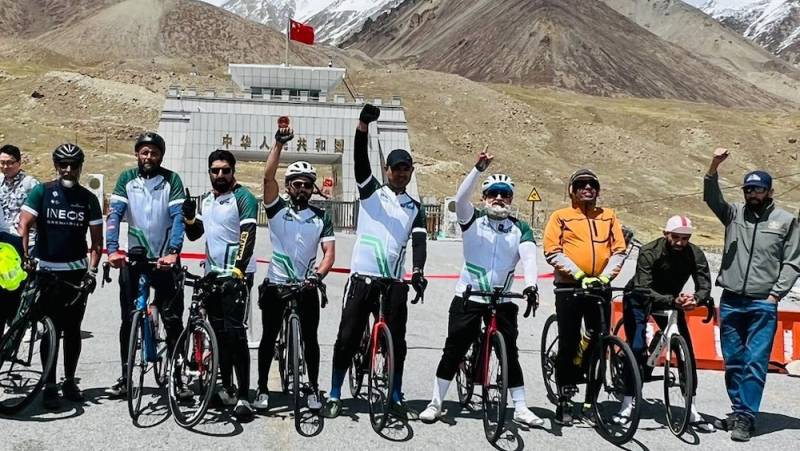 How Not To Look Like An Idiot On Your First Group Ride: A Pakistani Cyclist’s Survival Guide 