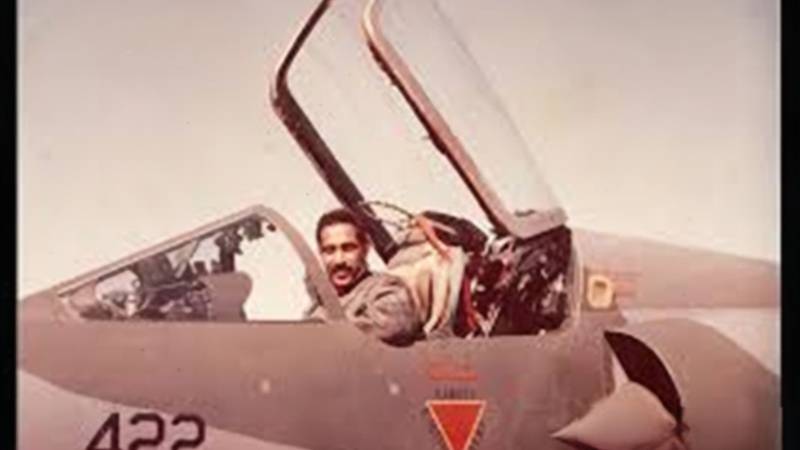 Cecil Chaudhry Was A Hero Who Guarded Both Pakistan's Borders And Its Ideals