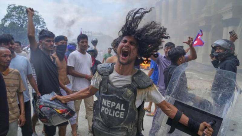South Asia’s Youth And The New Digital Revolutions