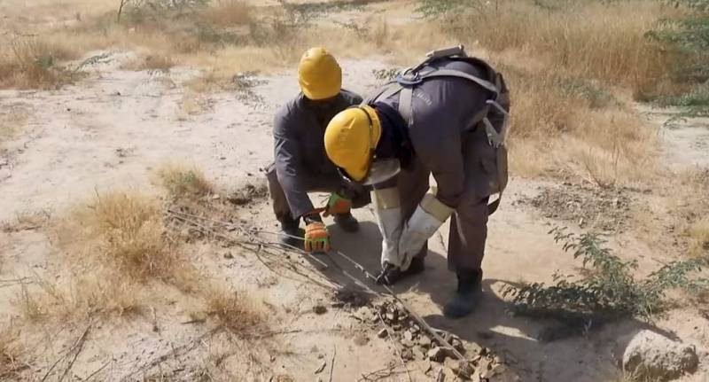K-Electric Removes Nearly Two Tons Of Illegal Kundas In Major Gulistan-e-Jauhar Crackdown