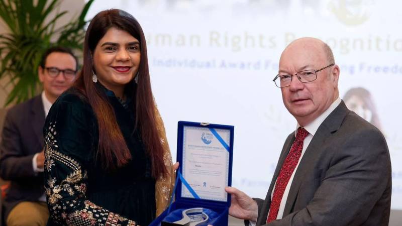 Pakistani Youth Advocate Sonal Dhanani Honoured With Human Rights Award In Geneva