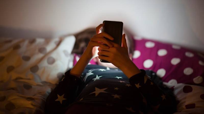 Breaking Free From The ‘Idiotphone’