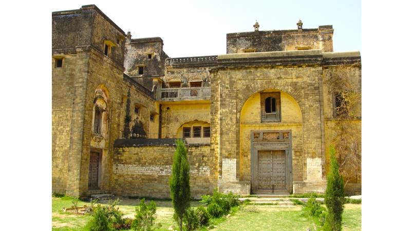 To Baba Khem Singh Bedi’s Splendid Haveli In Kallar Syedan
